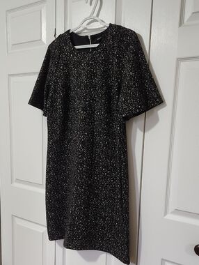 RW&CO. Short-Sleeve Shift Dress